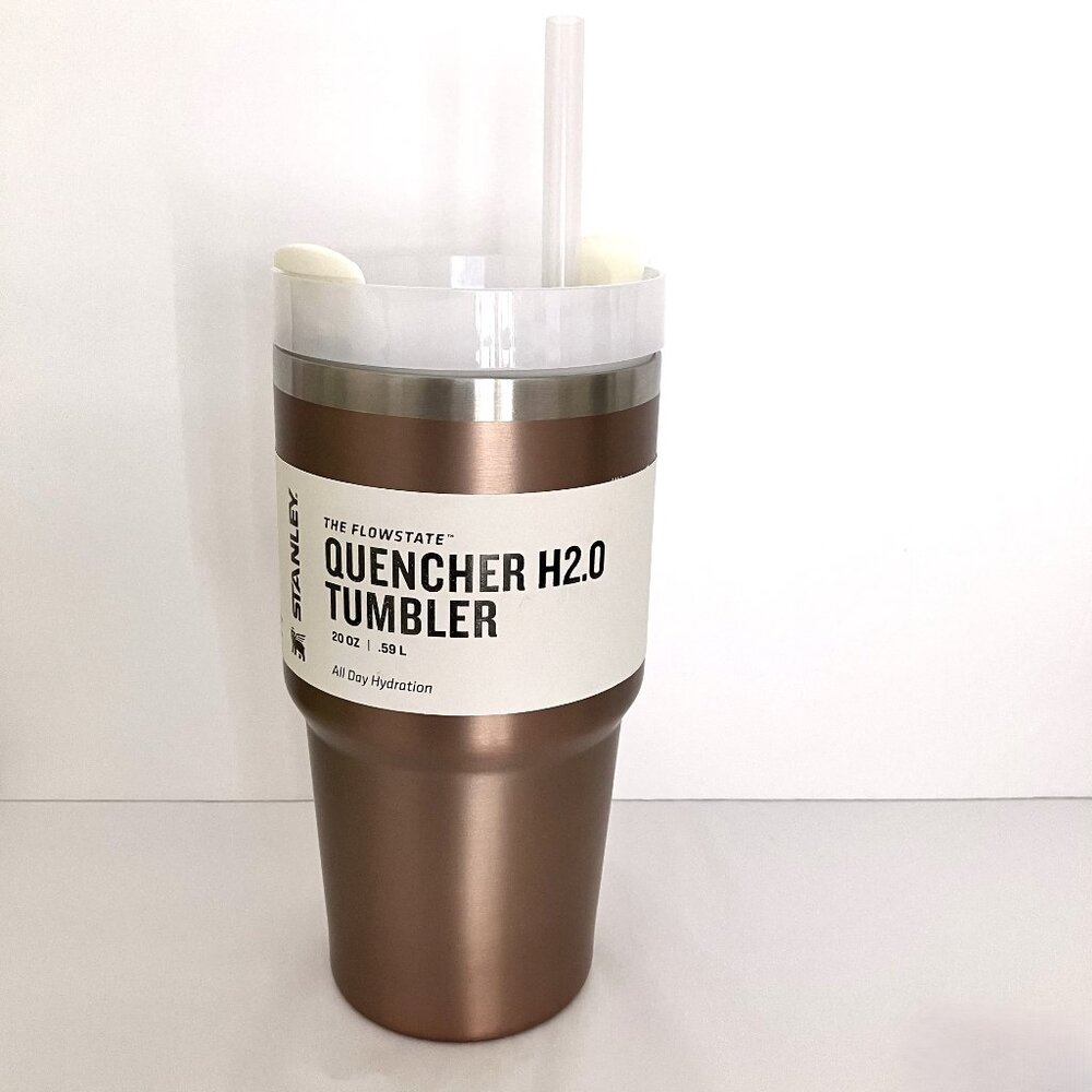 NEW Stanley 20 oz Quencher Tumbler Hot or Cold In Rare Metallic Rose Gold Color